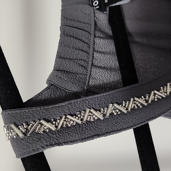 Torrid Grey Crepe Halter Tunic - Picture 8 of 10